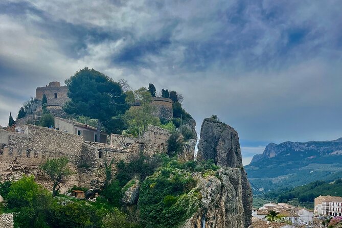 Chocolate Factory and Guadalest Castle - From chocolate-making to a cliff-top castle