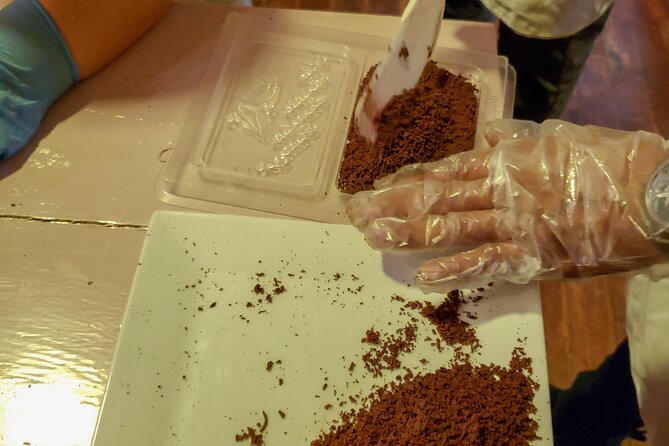 Chocolate Making Class at the Roatan Chocolate Factory in West End - Arriving at the Roatan Chocolate Factory in West End