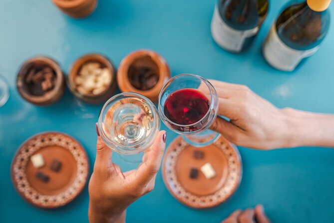 Chocolate Seaside Workshop & Wine Tasting - Red and white wine between tastings