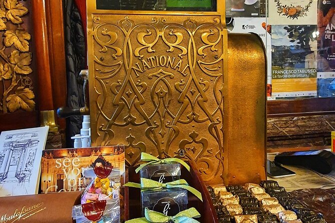 Chocolate & Sweets of Turin: La Dolce Vita Torino | Semi-Private - Pralines and the work of Turin’s chocolatiers