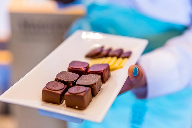 Chocolate Tasting with Lake Trip and City Tour: The Ultimate Lucerne Experience - One hour across Lake Lucerne