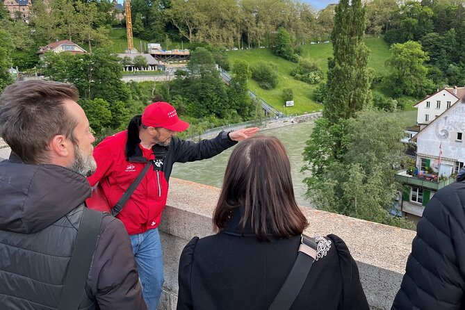Chocolate tour in Bern with chocolate tasting - Ending at BearPark with l’Ours de Berne