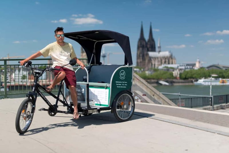 Cologne: Chocolate tasting Tour per Rickschaw - Neuhaus Chocolates and the short shopping stop