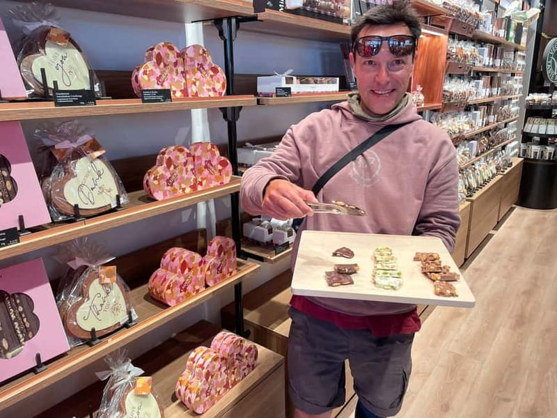 Cologne: Chocolate tasting Tour per Rickschaw - Cortez Schokoladen and the first tasting