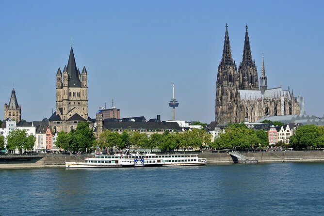 Cologne Private Roundtrip transfer incl. chocolate museum tickets - Cologne Cathedral: the day’s strongest sight