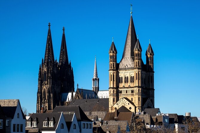 Cologne Private Roundtrip transfer incl. chocolate museum tickets - One hour to explore Cologne on your own