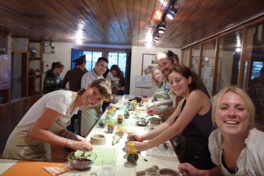 Cusco: Bean to bar chocolate workshop - Roasting Cacao Beans Yourself