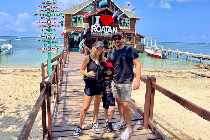 Customizable Roatán Private Tour: Rum, Chocolate & Island Culture - Chocolate tasting at the Roatán Chocolate Factory