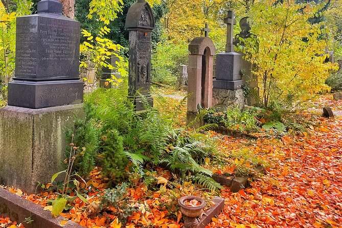 Death and Chocolate: Walking Tour of Munich's Old South Cemetery - Why this unusual Munich walk works