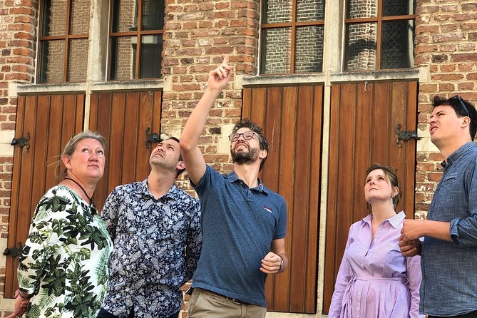 Discover authentic Ghent with historian & taste the best chocolate - Ghent Town Hall and the story of the noose bearers