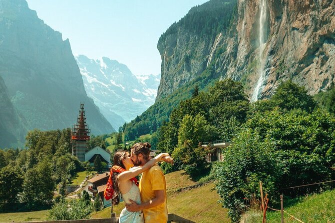 Discover Lauterbrunnen with CHEESE & CHOCOLATE - Lauterbrunnen Valley Sets the Scene
