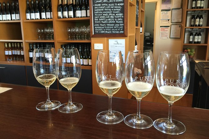 Epic Yarra Valley Wine Tour + Lunch, Chocolate & Gin/Beer Option - Lunch at the winery, not a rushed sandwich stop