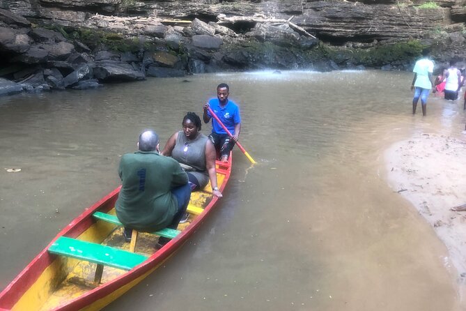 Experience Boti Waterfalls, Aburi Botanical Gardens & Tetteh Quarshie Cocoa Farm - Who should book this Ghana nature tour?