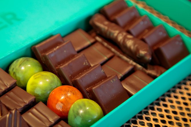 Expert-Led Sweet Secrets of Paris Pastry & Chocolate Marathon - Seven Paris sweets in one Saint-Germain walk