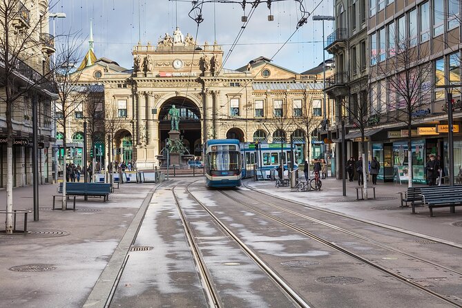 From Basel: Zurich Tour with Chocolate tasting and Lake Cruise - Who will enjoy this day most