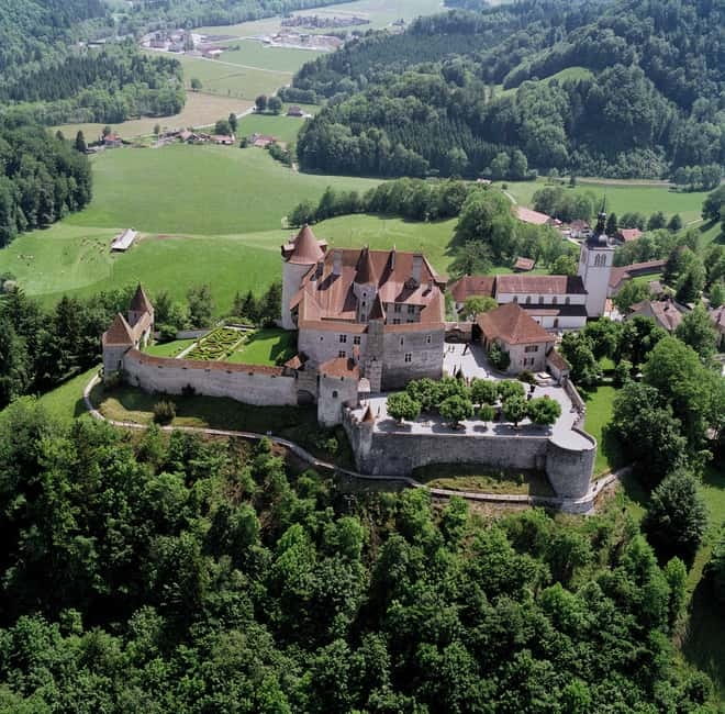 From Geneva: Gruyères Tour with Cheese & Chocolate Factories - Why this day trip works from Geneva