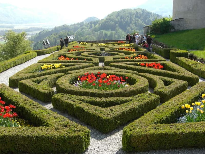 From Geneva: Gruyères Tour with Cheese & Chocolate Factories - Lunch near the dairy, then the freedom to choose