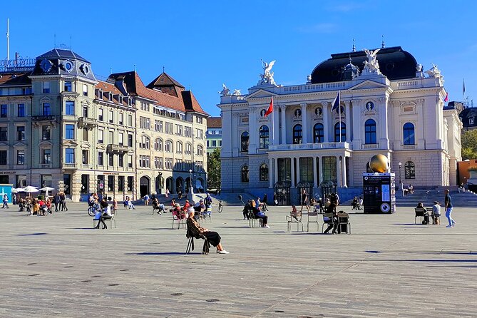 Full-Day Private Zurich Sightseeing Tour and Chocolate Tasting - Chocolate tasting brings a local treat into the day