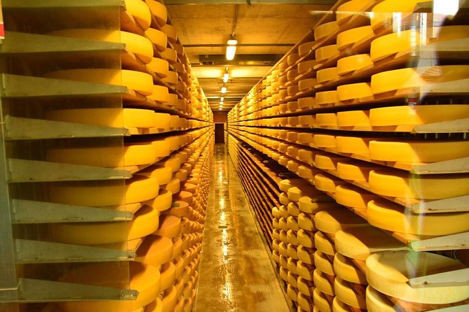 Geneva to Gruyère Private Day Trip. Cheese & Chocolate Tour - Maison Cailler and the Swiss Chocolate Stop