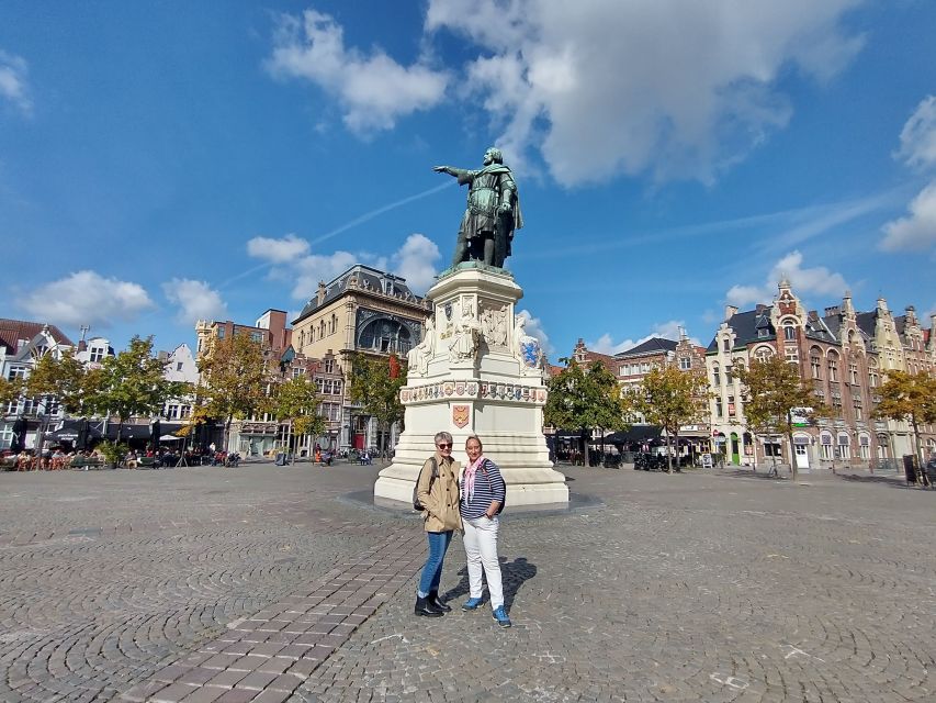 Ghent: Guided City Tour with Chocolate Tastings - Five tastings, with enough variety to matter