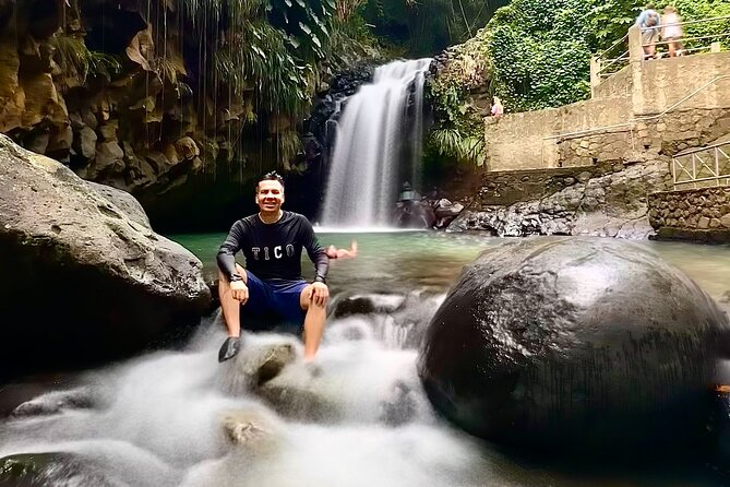 Grenada Highlights: City Tour, Fort, Chocolate, Rainforest- Falls - Starting in St. George’s with a guide who fills in the gaps