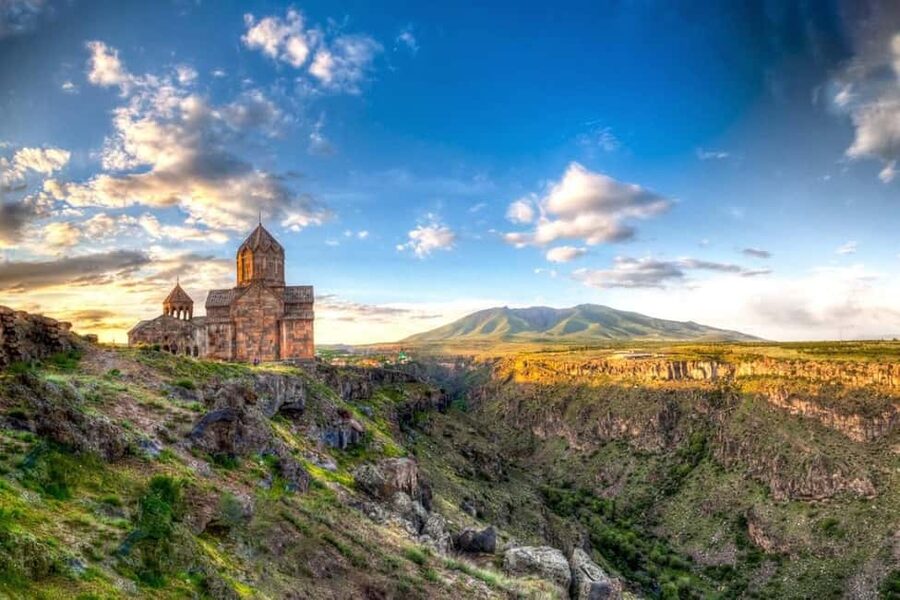 Group Tour: Hovhannavank, Saghmosavank & Chocolate House - Gourmet Dourme turns sightseeing into a tasting stop