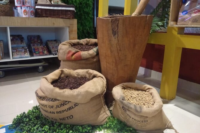 Guided Shopping Tour - Rum tasting, chocolate factory, Cigar factory - Dominican coffee, amber, and larimar