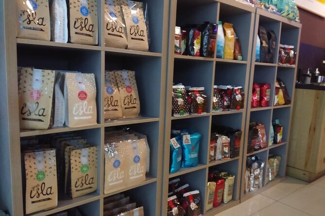 Guided Shopping Tour - Rum tasting, chocolate factory, Cigar factory - Souvenirs, shopping, and the question of value