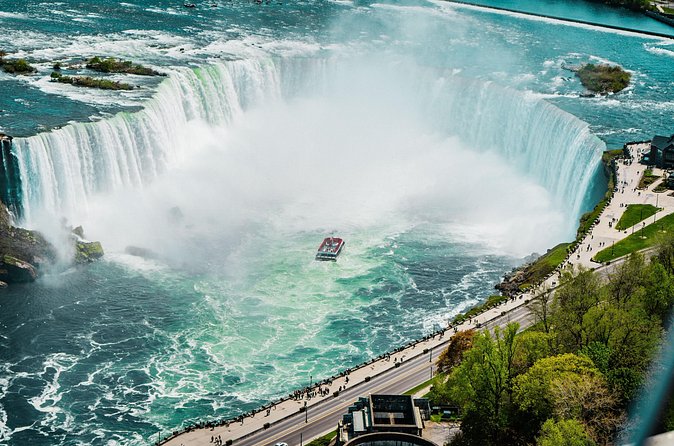 Half Day Niagara Falls: Boat Tour, Lunch & Maple Syrup Tasting - Who gets the most from this Niagara tour