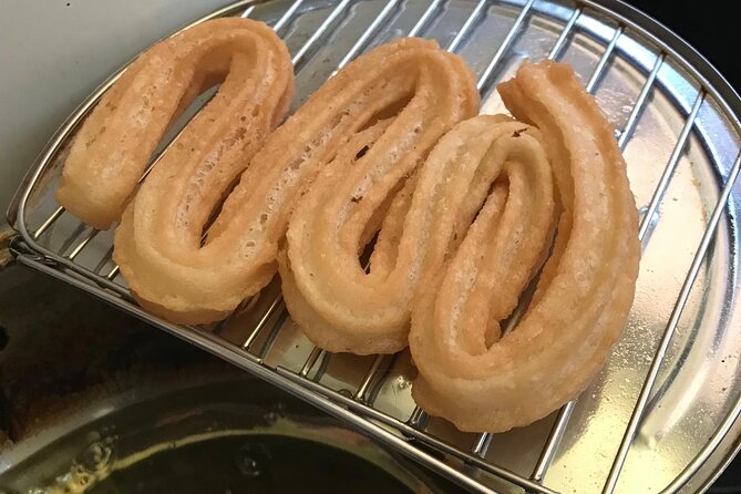 Hands-On Churros & Chocolate Class on a London Houseboat - Chocolate sauce and the final tasting