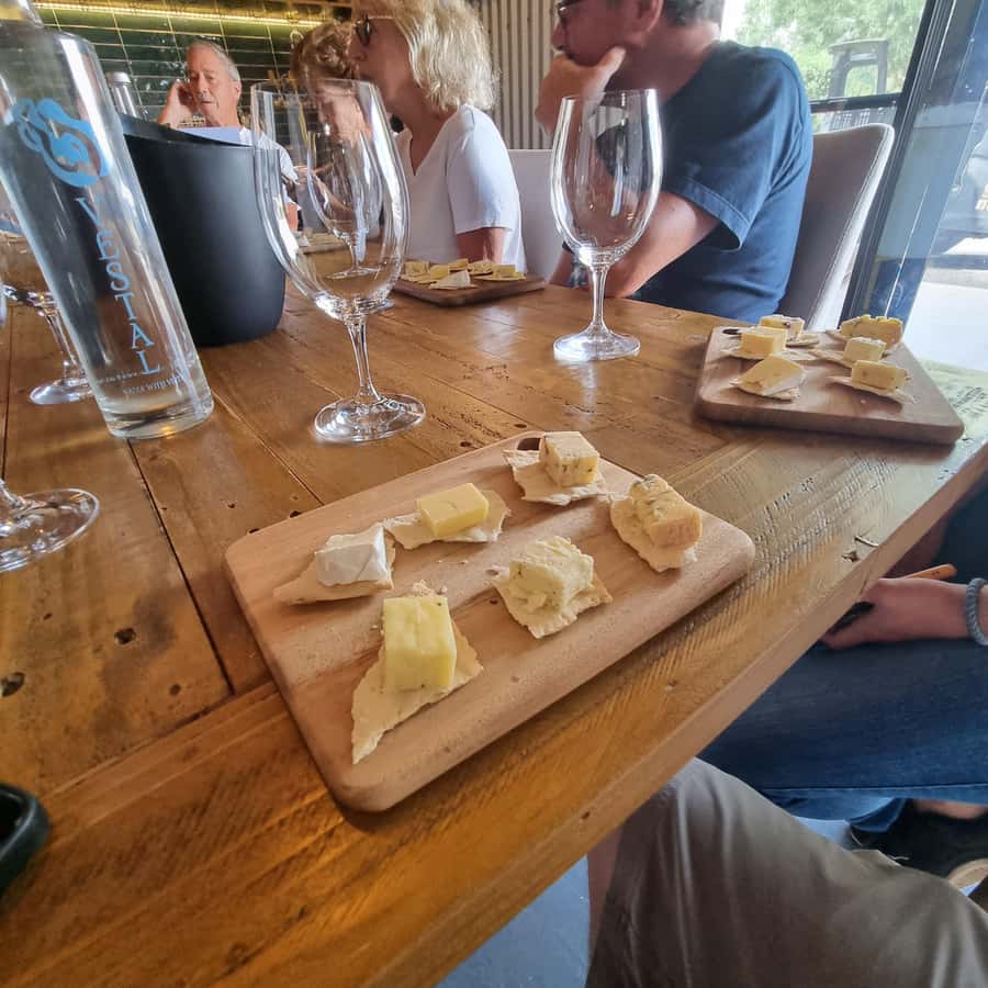 Hunter Valley: Wine, Gin, Cheese and Chocolate Tour - Why the $159 price can make sense