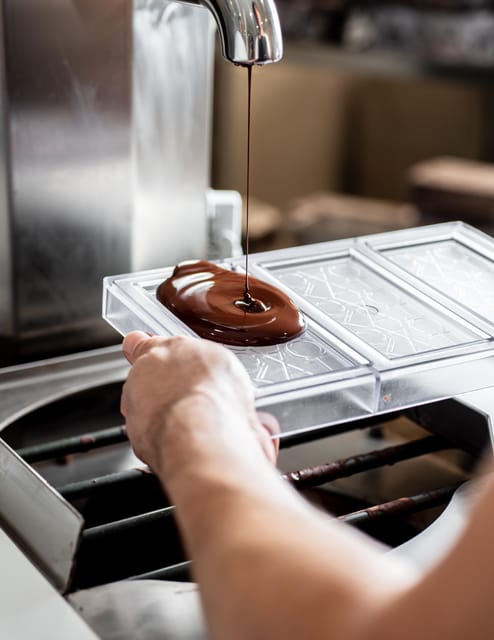 KAIACAO Bean to Bar and Design your own chocolate experience - Ceremonial cacao to finish