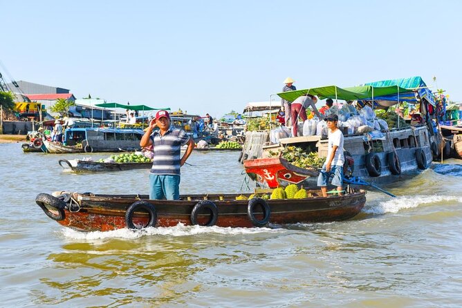Largest Floating Market, Wild Small Canal System & Organic cocoa - Why Cai Rang is worth an early morning