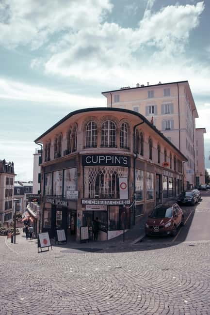 Lausanne: Walking Tour with Chocolate Tastings & Metro - Why the chocolate stop gives this tour its flavor