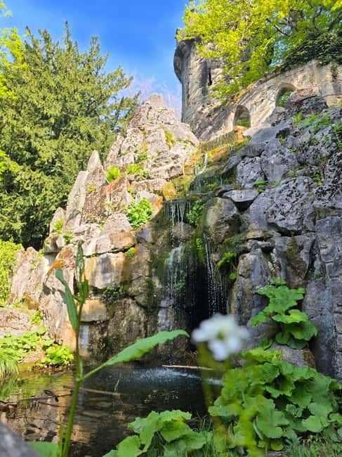 Lausanne: Walking Tour with Chocolate Tastings & Metro - Finishing beside Lake Geneva in Ouchy