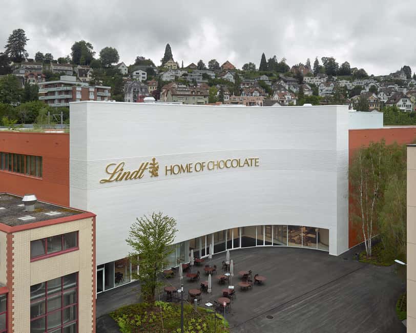 Lindt Chocolate Museum with Cruise Transfer from Zurich - The 9-meter fountain at Lindt Home of Chocolate