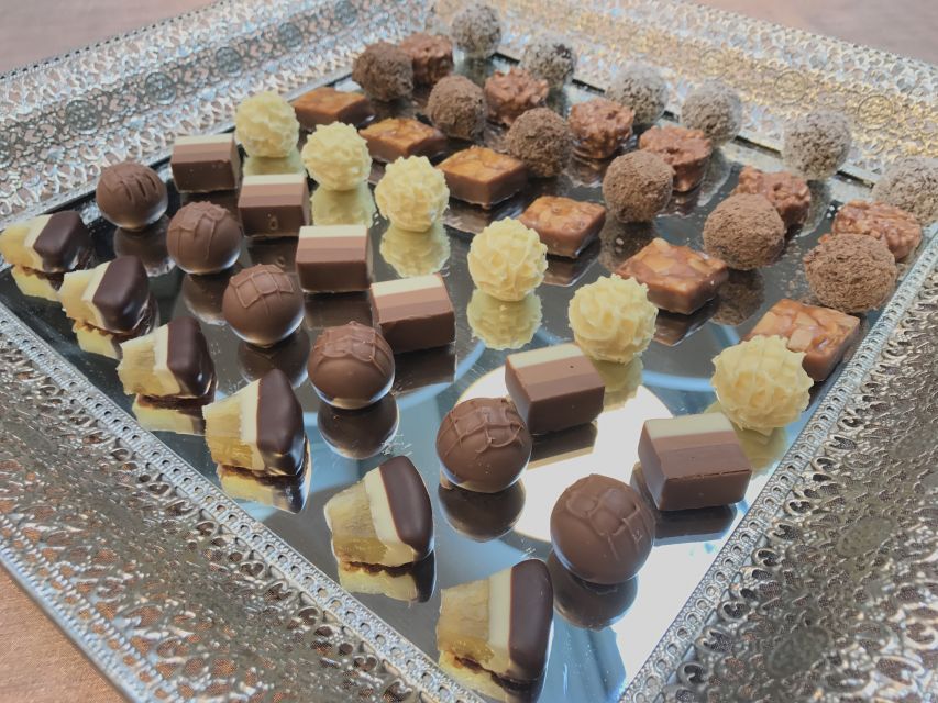 Lucerne CH Tour: Cheese, Chocolate, Chapel Bridge & Chateau - Riding Up to Lucerne Castle