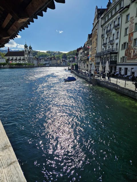 Lucerne: Private Walking Tour and Chocolate Tasting - Key points at a glance