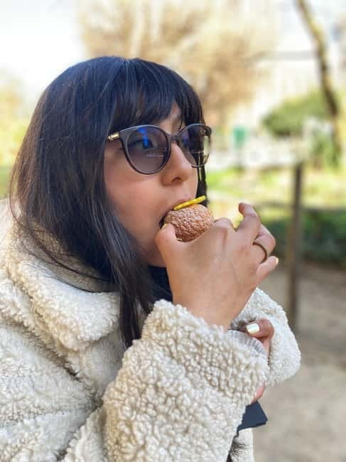 Lyon: Pastries and Chocolate Walking Food Tour w/6+ Tastings - Starting beside Fontaine Saint Jean