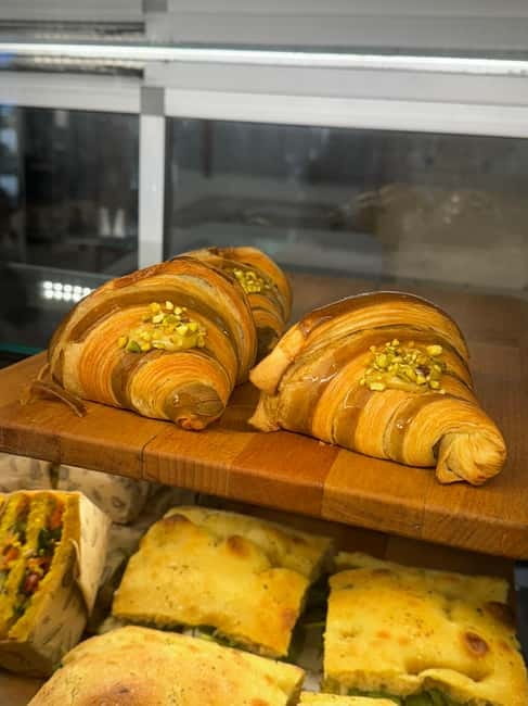 Lyon: Pastries and Chocolate Walking Food Tour w/6+ Tastings - Is $88 a fair price for two hours?