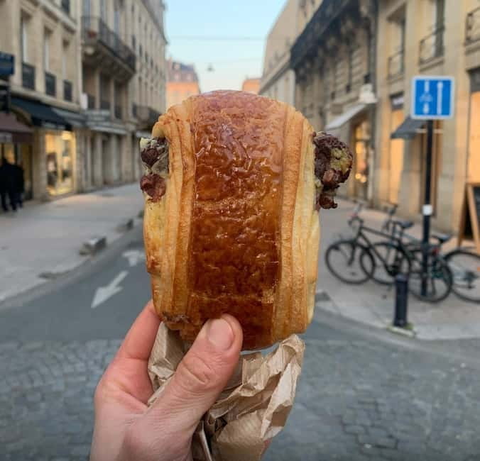Lyon: Pastries and Chocolate Walking Food Tour w/6+ Tastings - Who will enjoy this pastry and chocolate walk?