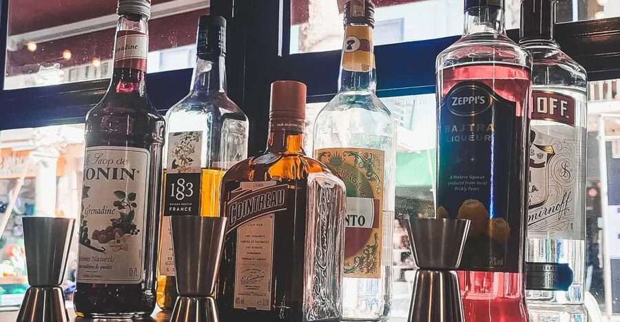 Malta: Cocktail and Chocolate Masterclass - Four cocktails and five chocolates, all in one hour