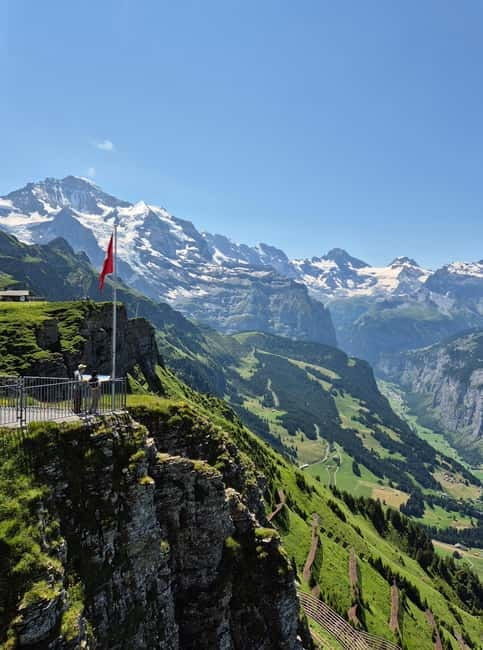 Männlichen: Cheese and Chocolate Tasting on Mountain Summit - Five Swiss chocolates with buying advice