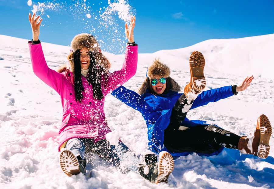 Melbourne: Lake Mountain Snow, Waterfall & Chocolaterie Tour - Three hours of snow at Lake Mountain