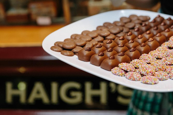 Melbourne Lanes & Arcades Chocolate and Dessert Walking Tour - Walking through Melbourne’s arcades and lanes