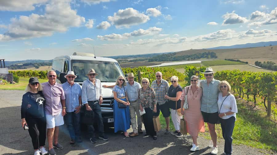 Melbourne: Yarra Valley Wine, Gin, Whisky and Chocolate Tour - The guides are a major part of the value