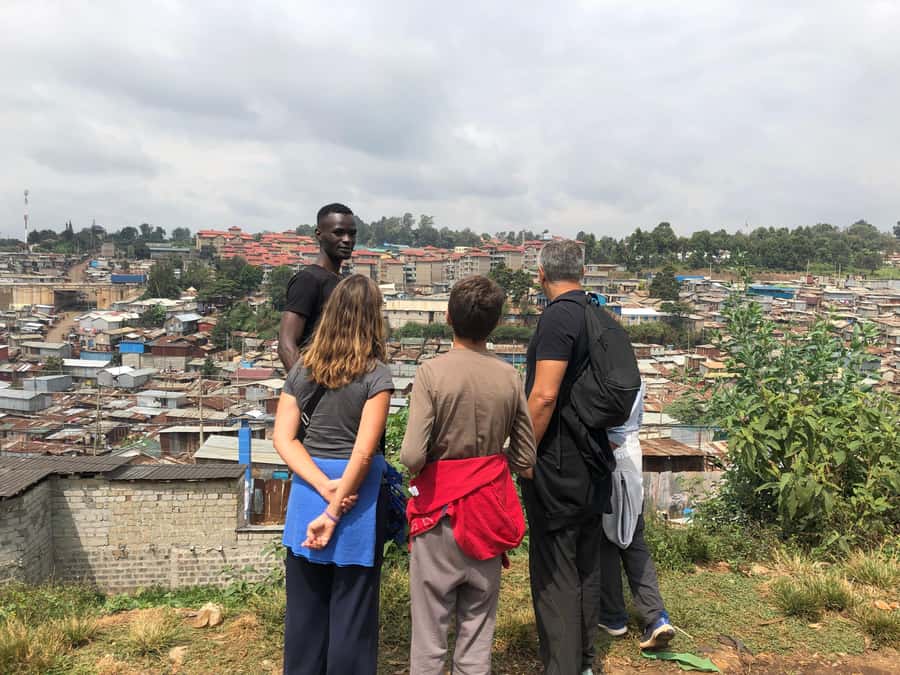 Nairobi: Kibera Slum (The Chocolate city)Guided Walking Tour - Toi Main Market: shopping with a purpose