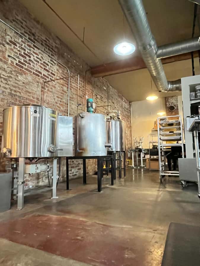 Nashville: Olive & Sinclair Chocolate Factory Tour - Seeing the bean-to-bar process