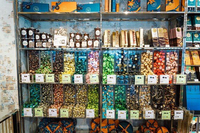 New York City: 2-Hour Chocolate Tasting Tour - Private tour or shared group?