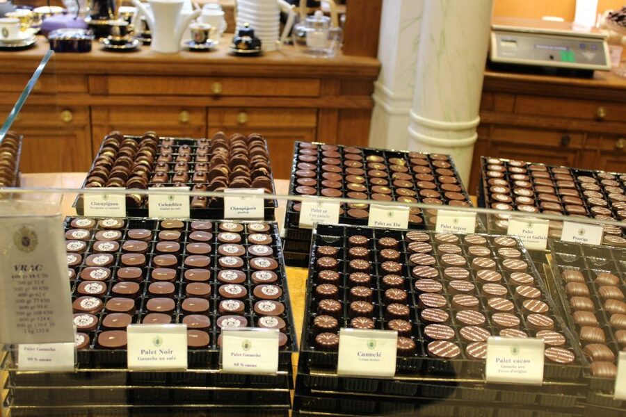 Paris: 2-Hour Sweet & Chocolate Family Tour with Tastings - Starting Beside Saint-Germain-des-Prés Church